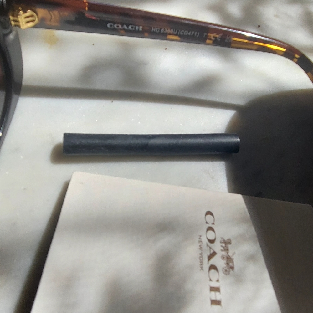 NWT Badge Rounded Square Sunglasses Coach - Picture 12 of 17